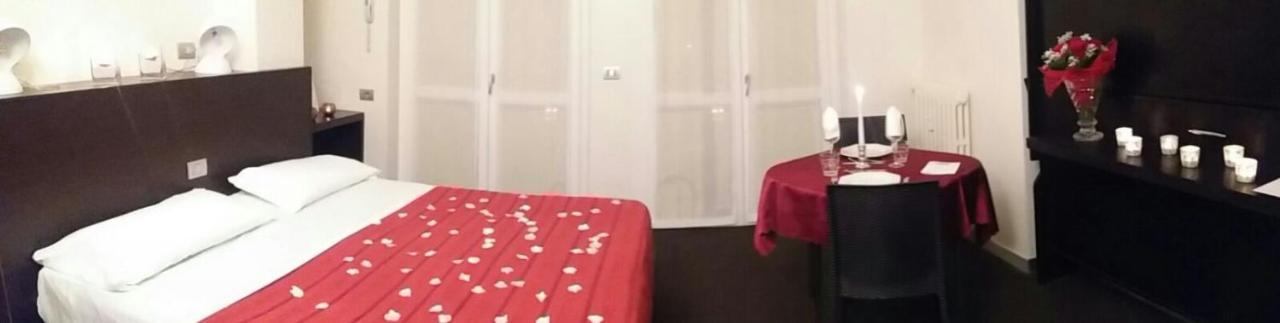 Hotel Firenze Saronno Esterno foto
